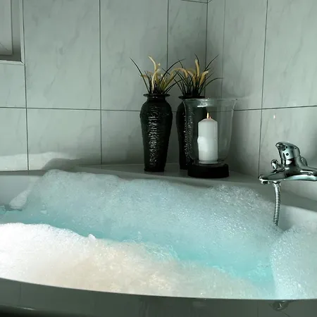 Chateau Appartement-fewo 2-bettwohnung Edelweiss A 2 By Interhome Appartamento