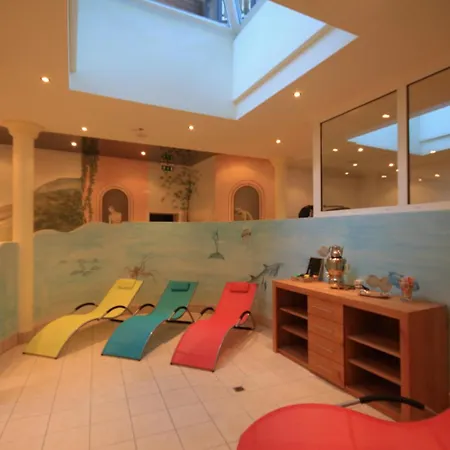 Chateau Appartement-fewo 2-bettwohnung Edelweiss A 2 By Interhome *